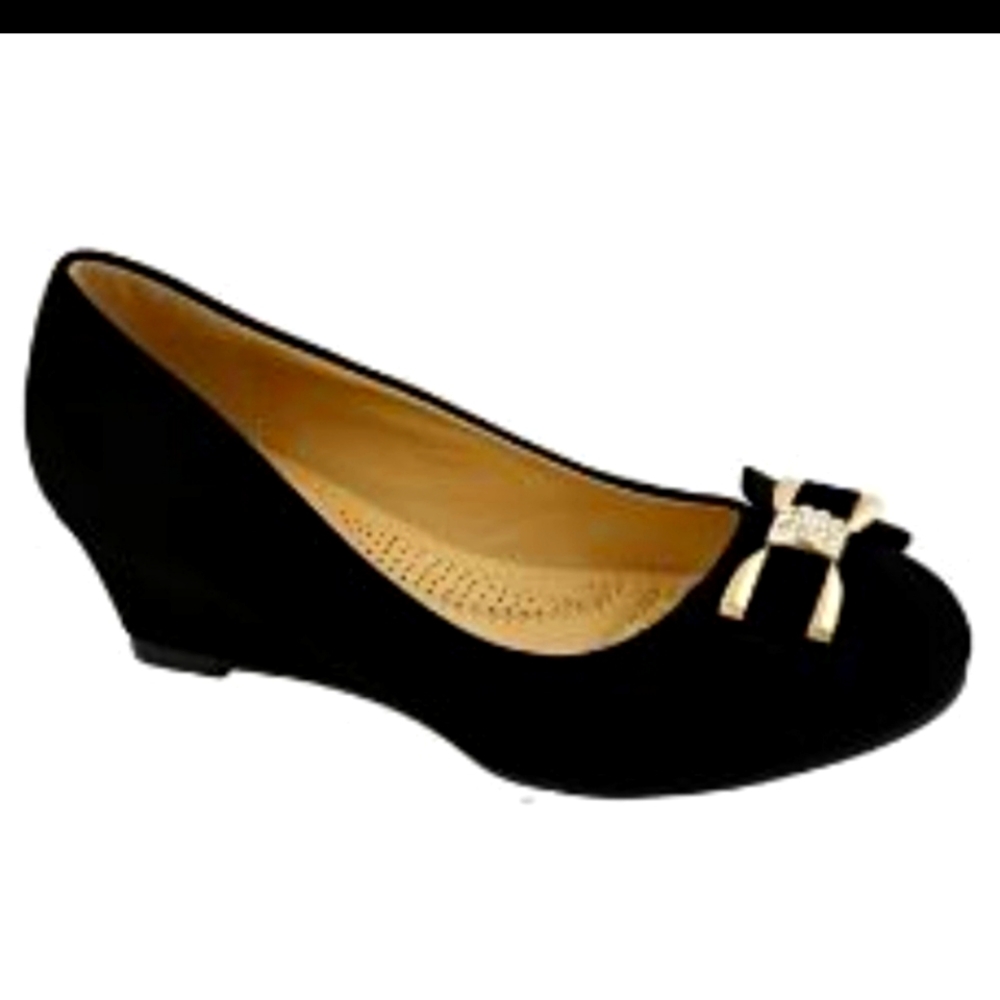 Top Moda Low Wedge Pump, 9, Black w/Gold & Rhinestone Bow Accent